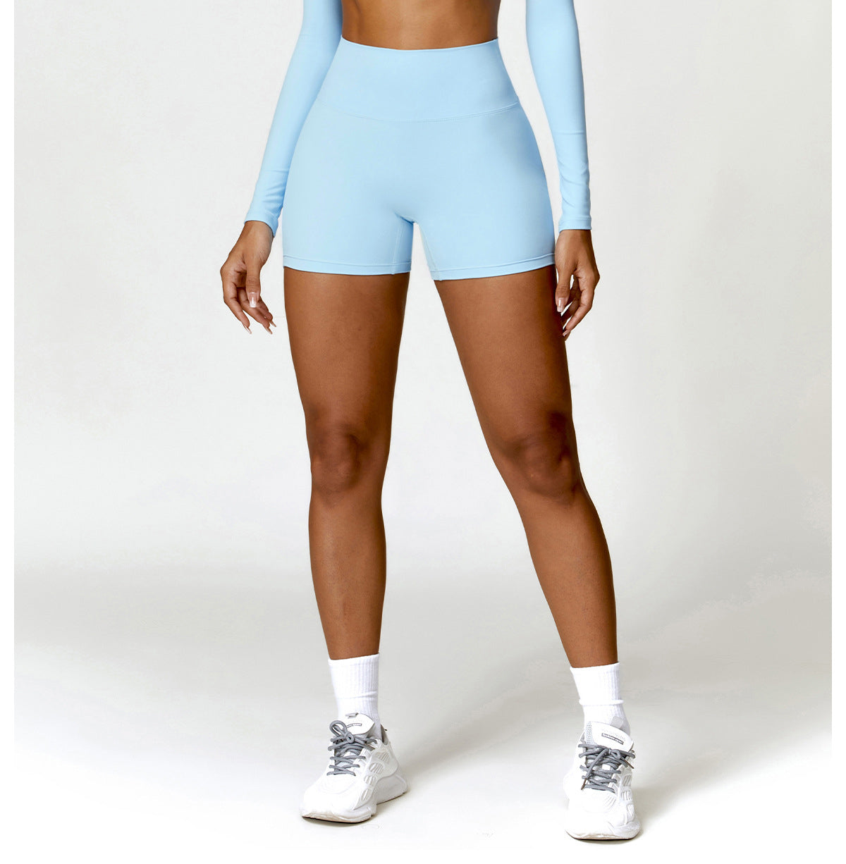 Short Elevate 02